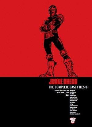 Judge Dredd: The Complete Case Files 01