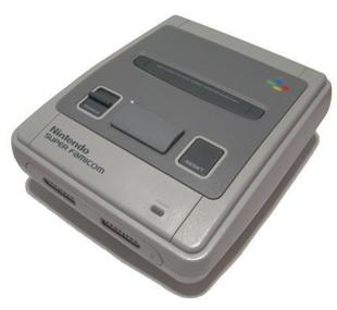 Snes Pelikonsoli (pelkk� kone) (K�ytetty)