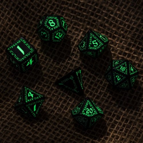 Noppasetti: Runic Black & Glow-in-the-dark (7)