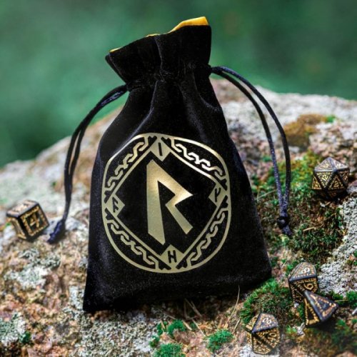 Noppapussi: Runic Black & Golden Velour
