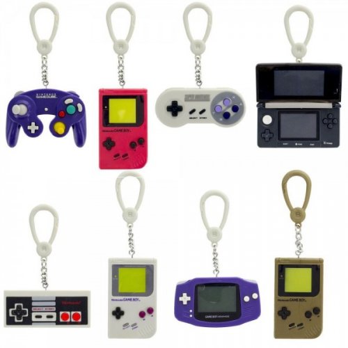 Backpack Buddies: Classic Nintendo Console Clip-On Charms (Satun