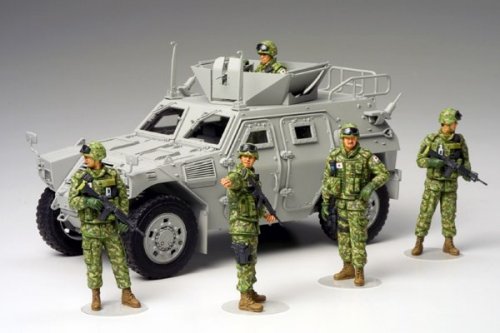 Pienoismalli: Tamiya: JGSDF Iraq H. Assistance Team (1:35)