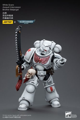 Figu: WH40K - White Scars Assault Intercessor Brother Batjar (12cm)