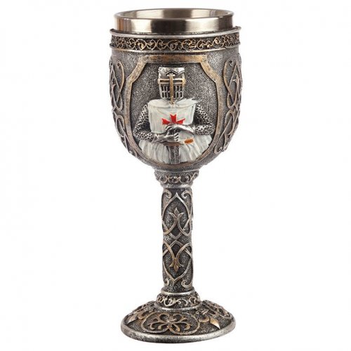 Pikari: Crusader Knight Goblet (19.5cm)