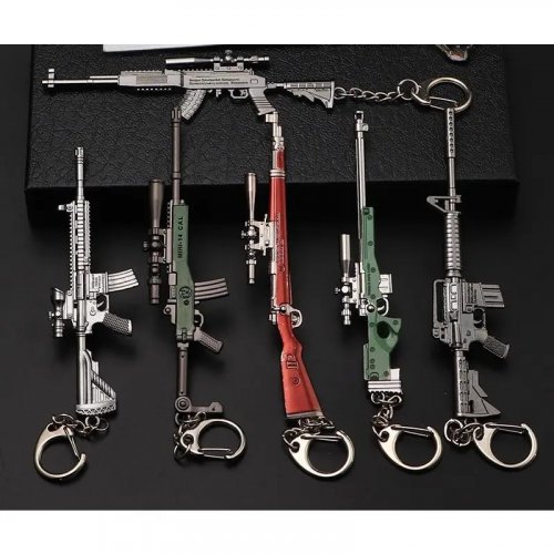 Avaimenper�: Assault Rifle Keychain (12cm, Satunnainen)