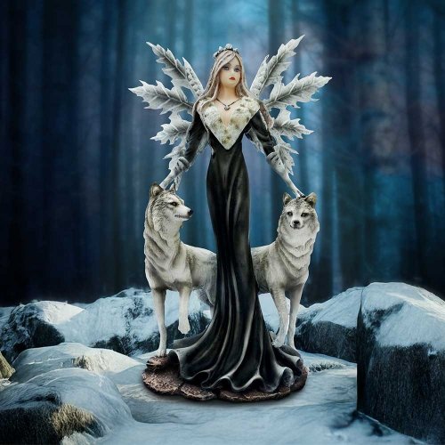 Nemesis: Protector Of The Pack (24cm)